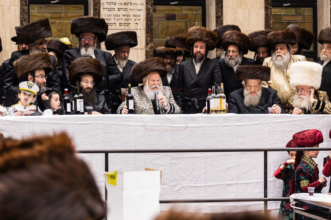 פורים בחצה"ק באבוב