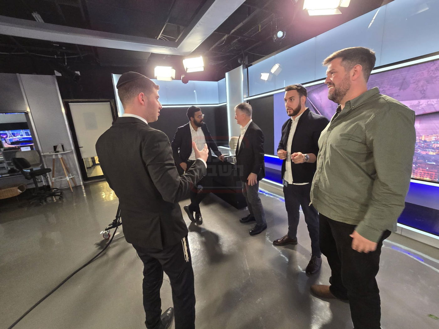 קרב הגבירים בנופש | 'זופניק בכיכר' עם כל התמונות, הנייעס והחשיפות של השבוע