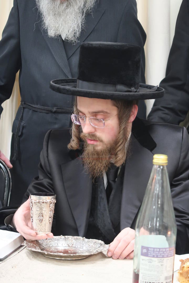 שמחת בית קרעטשניף טשערנאוויץ