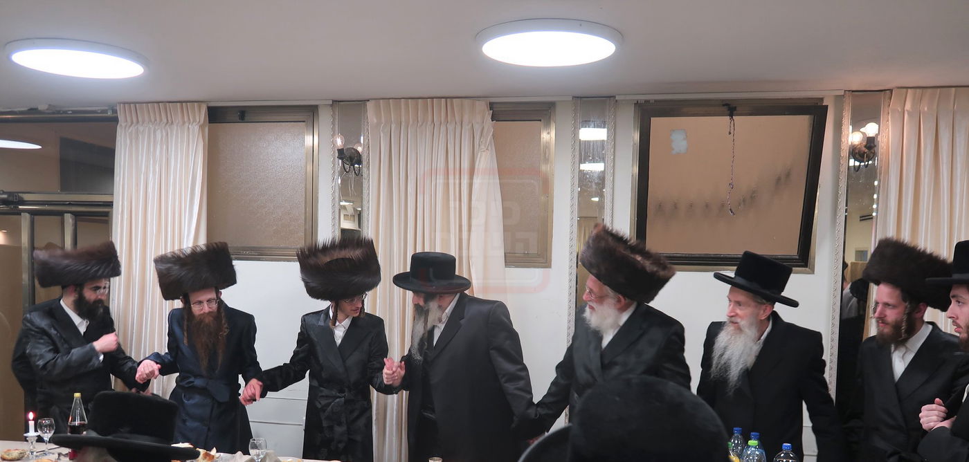 שמחת בית קרעטשניף טשערנאוויץ