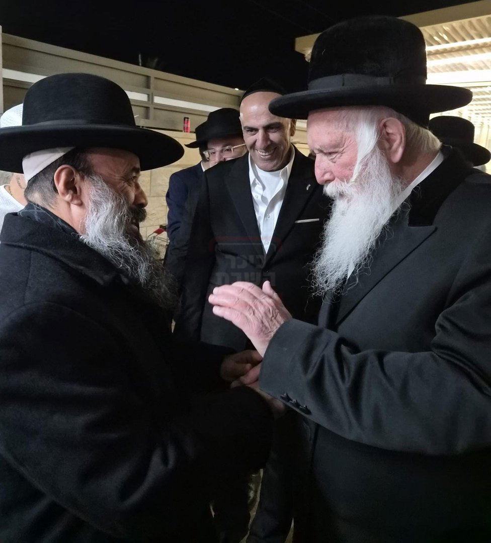 קרב הגבירים בנופש | 'זופניק בכיכר' עם כל התמונות, הנייעס והחשיפות של השבוע