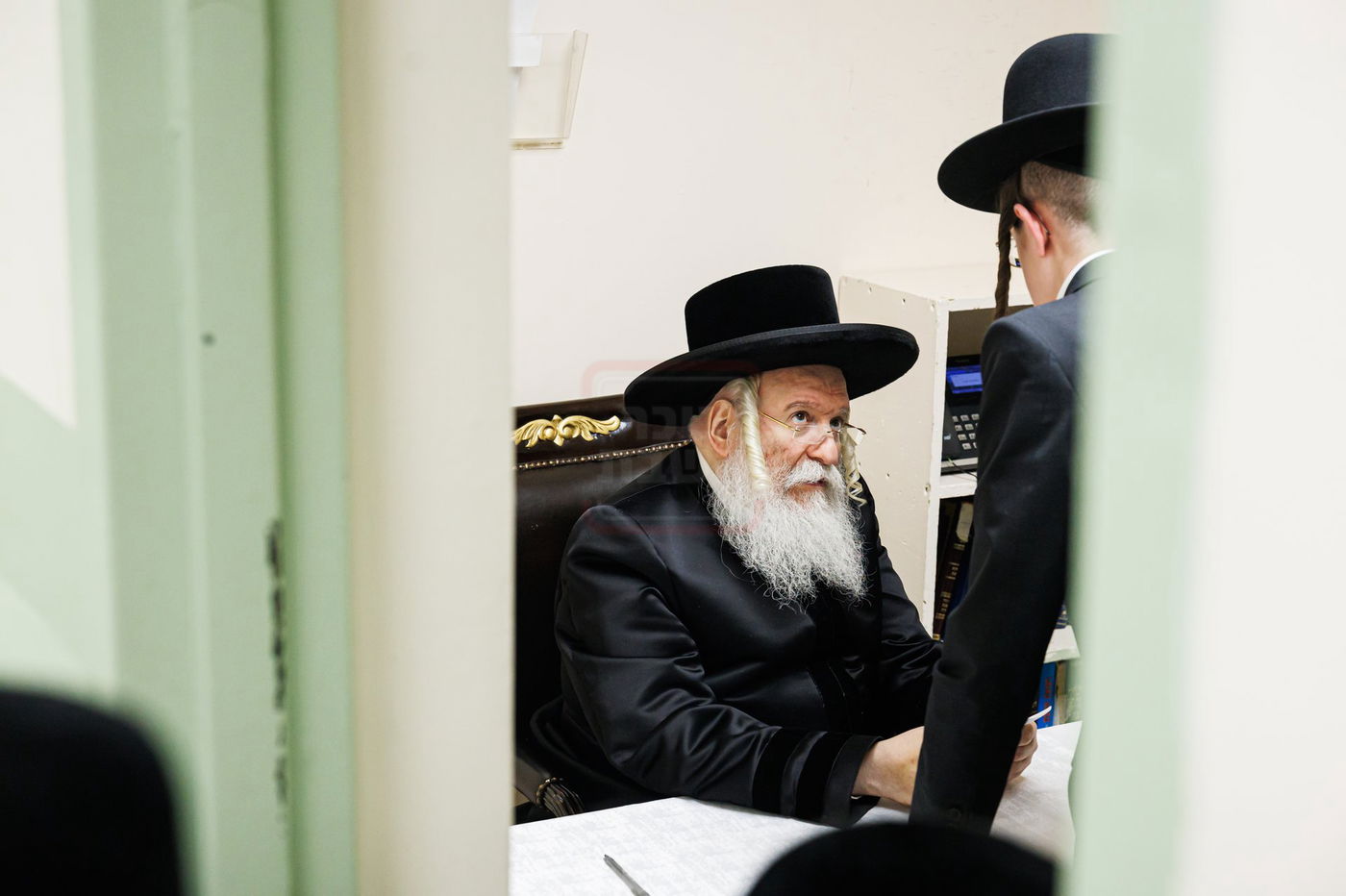 האדמו"ר מבאבוב בישיבת 'כרם שלמה'