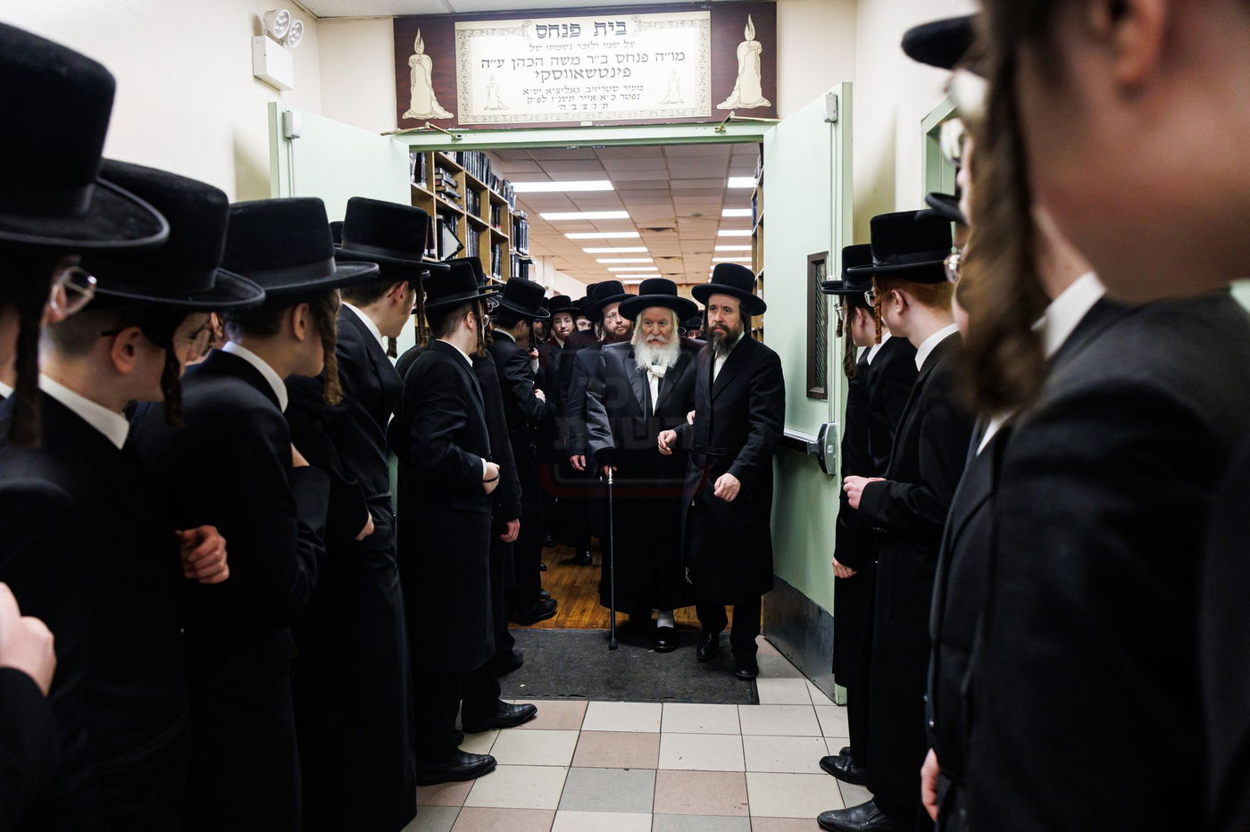 האדמו"ר מבאבוב בישיבת 'כרם שלמה'