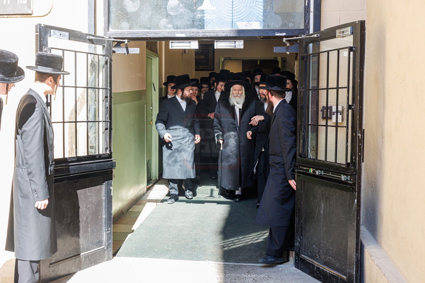 האדמו"ר מבאבוב בישיבת 'כרם שלמה'