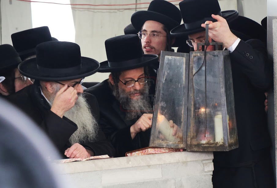 הרבי מסקולען לייקווד על ציונו של אביו זצ"ל