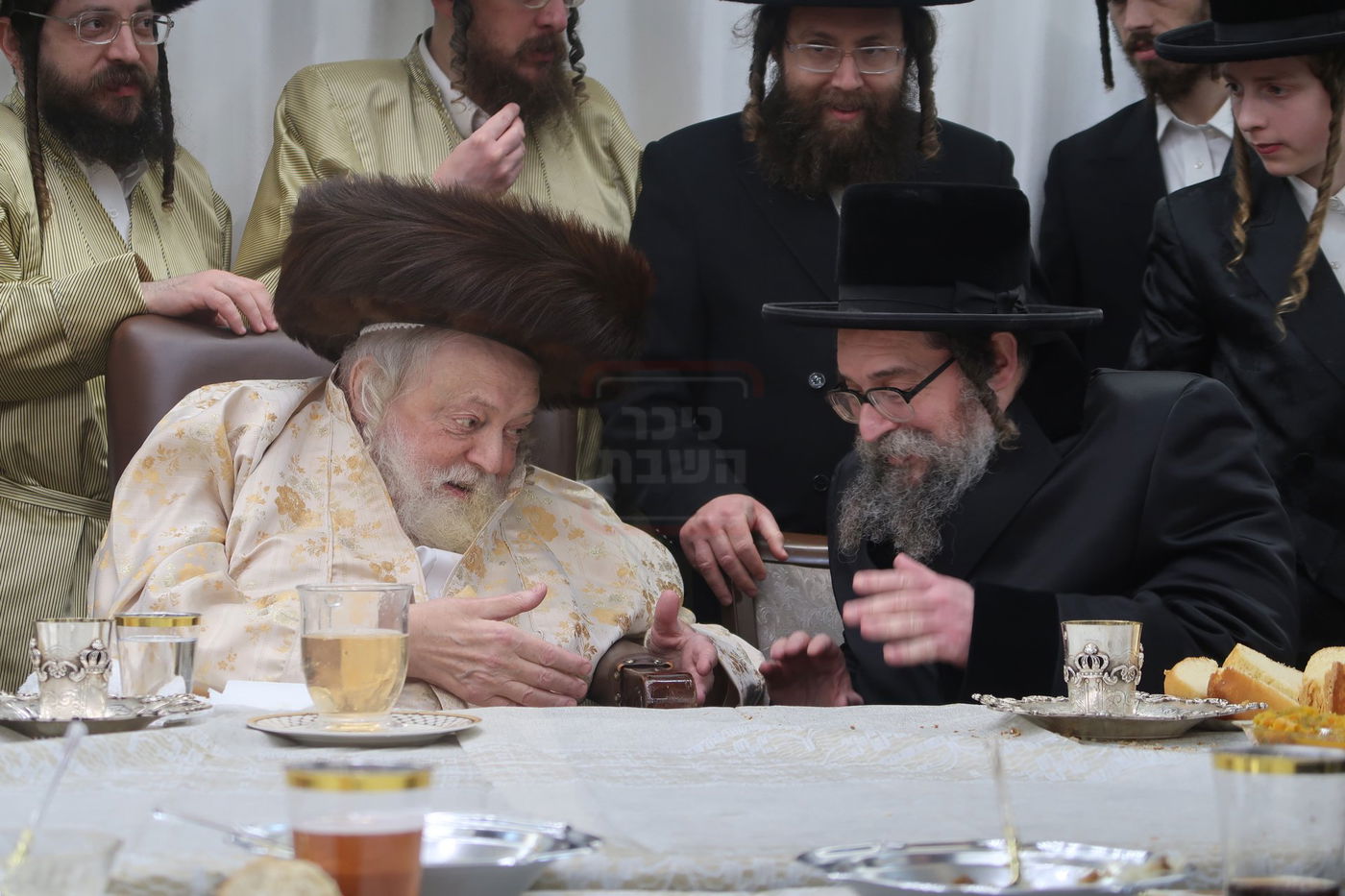 האדמו"ר מסקולען י-ם בשמחת בית תולדות אברהם יצחק