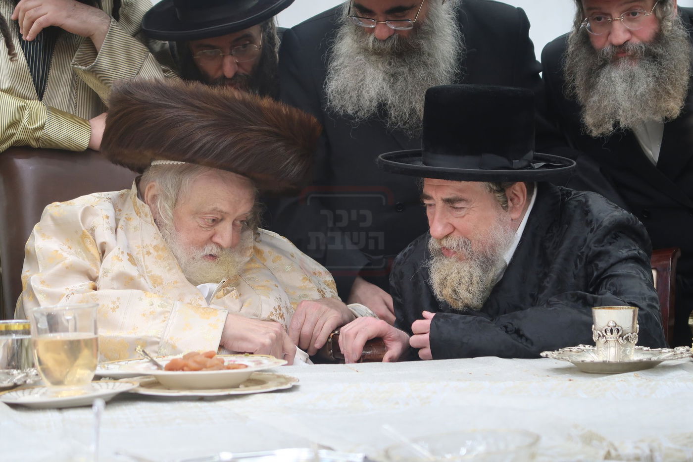 האדמו"ר מרחמסטריווקא בשמחת בית תולדות אברהם יצחק