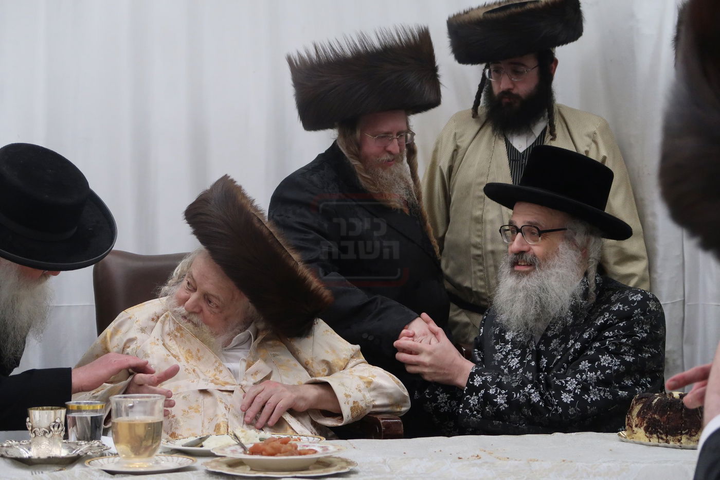 האדמו"ר מויז'ניץ בית שמש בשמחת בית תולדות אברהם יצחק