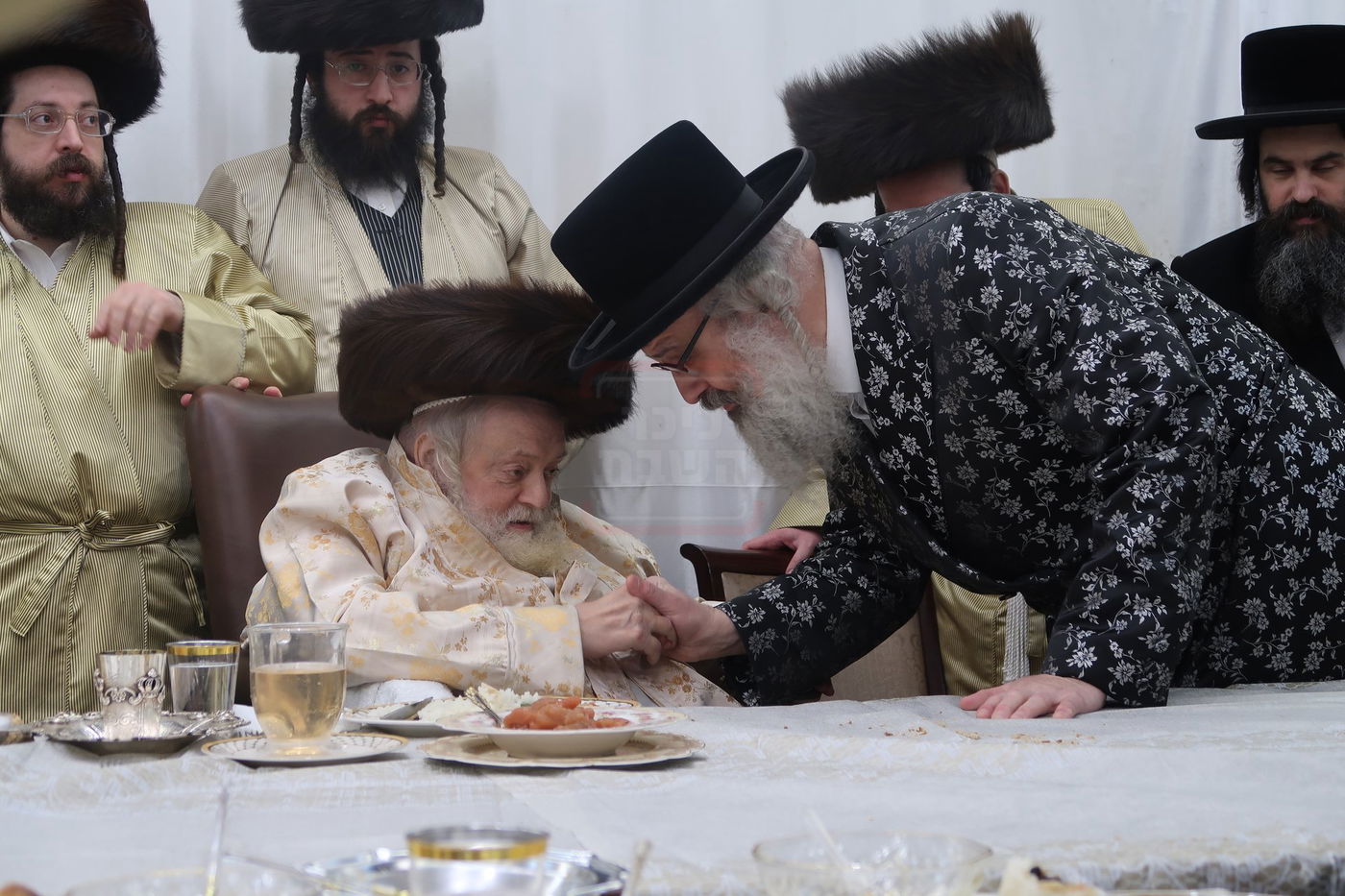 האדמו"ר מויז'ניץ בית שמש בשמחת בית תולדות אברהם יצחק