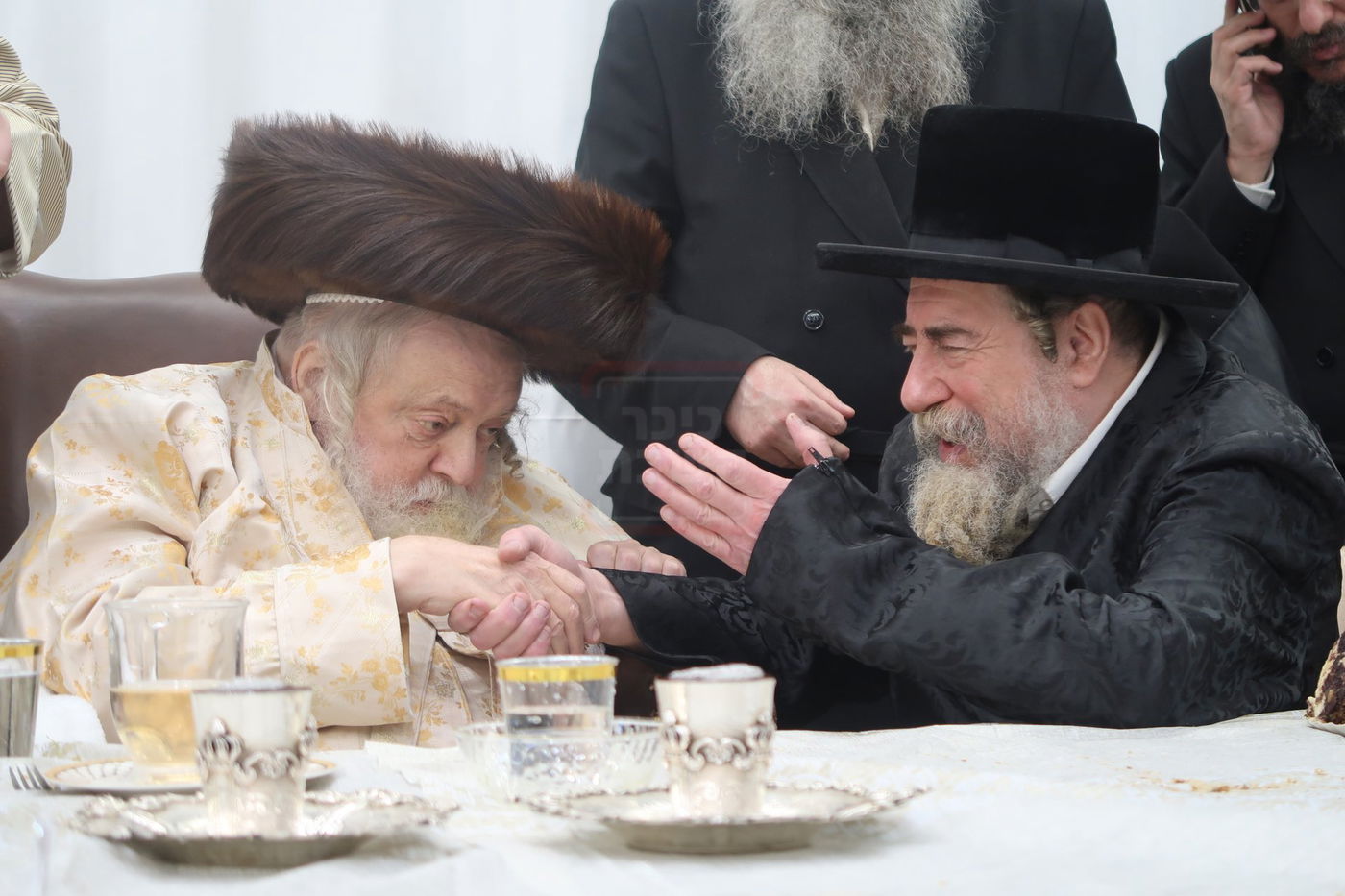 האדמו"ר מרחמסטריווקא בשמחת בית תולדות אברהם יצחק