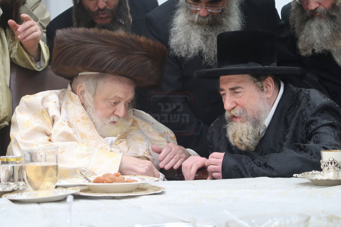 האדמו"ר מרחמסטריווקא בשמחת בית תולדות אברהם יצחק