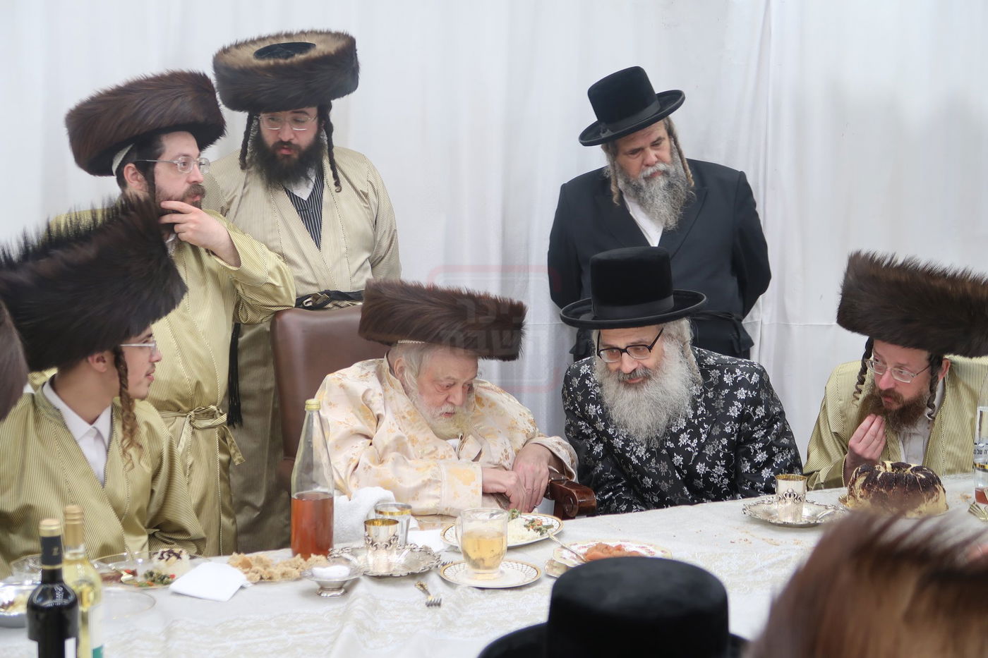 האדמו"ר מויז'ניץ בית שמש בשמחת בית תולדות אברהם יצחק