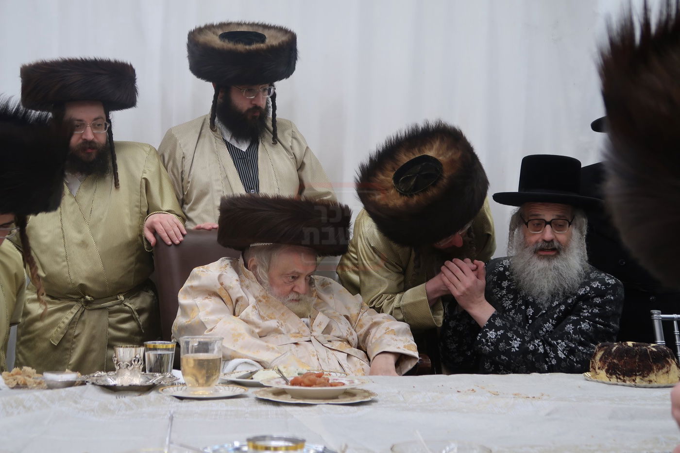 האדמו"ר מויז'ניץ בית שמש בשמחת בית תולדות אברהם יצחק