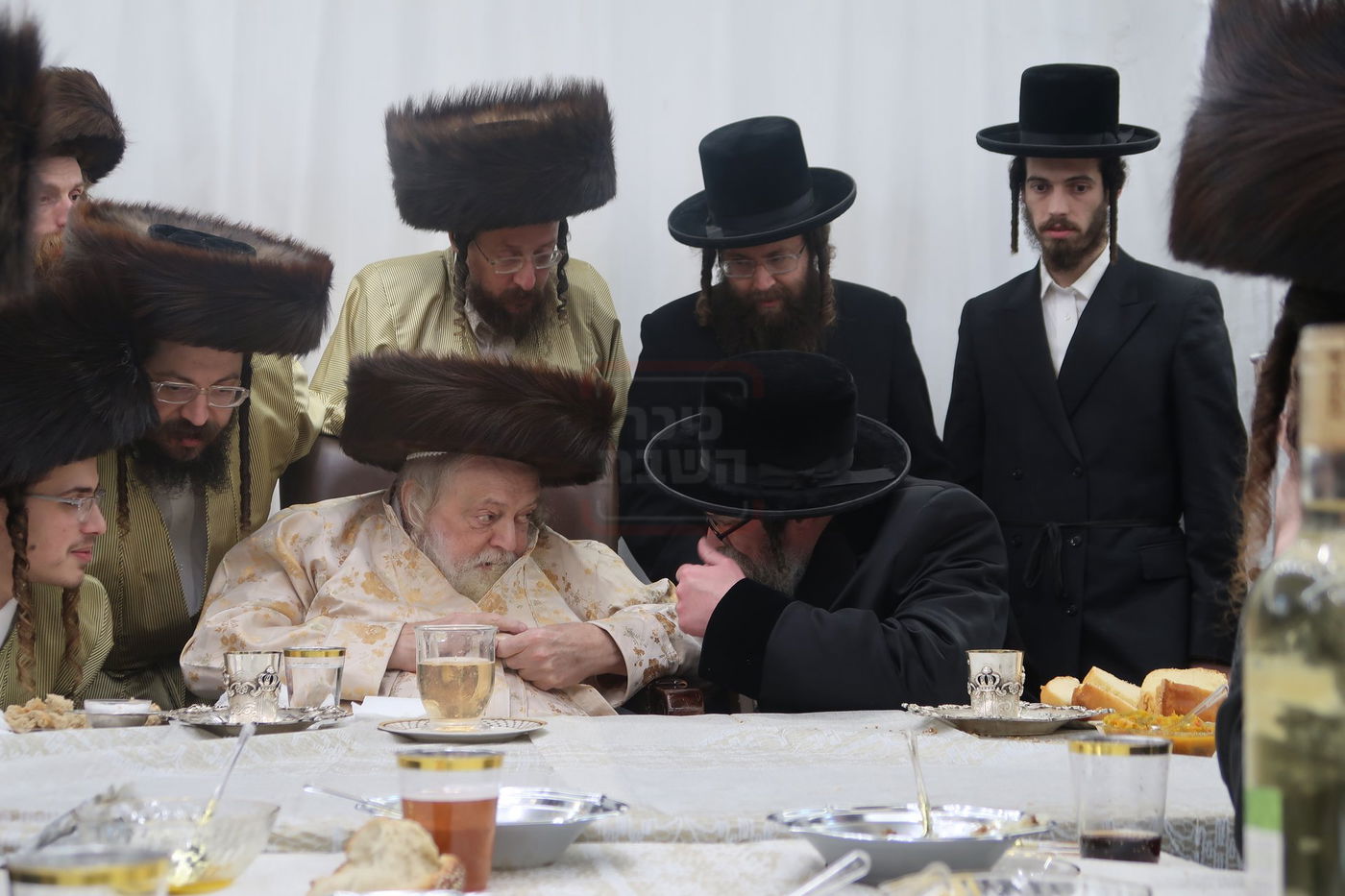 האדמו"ר מסקולען י-ם בשמחת בית תולדות אברהם יצחק