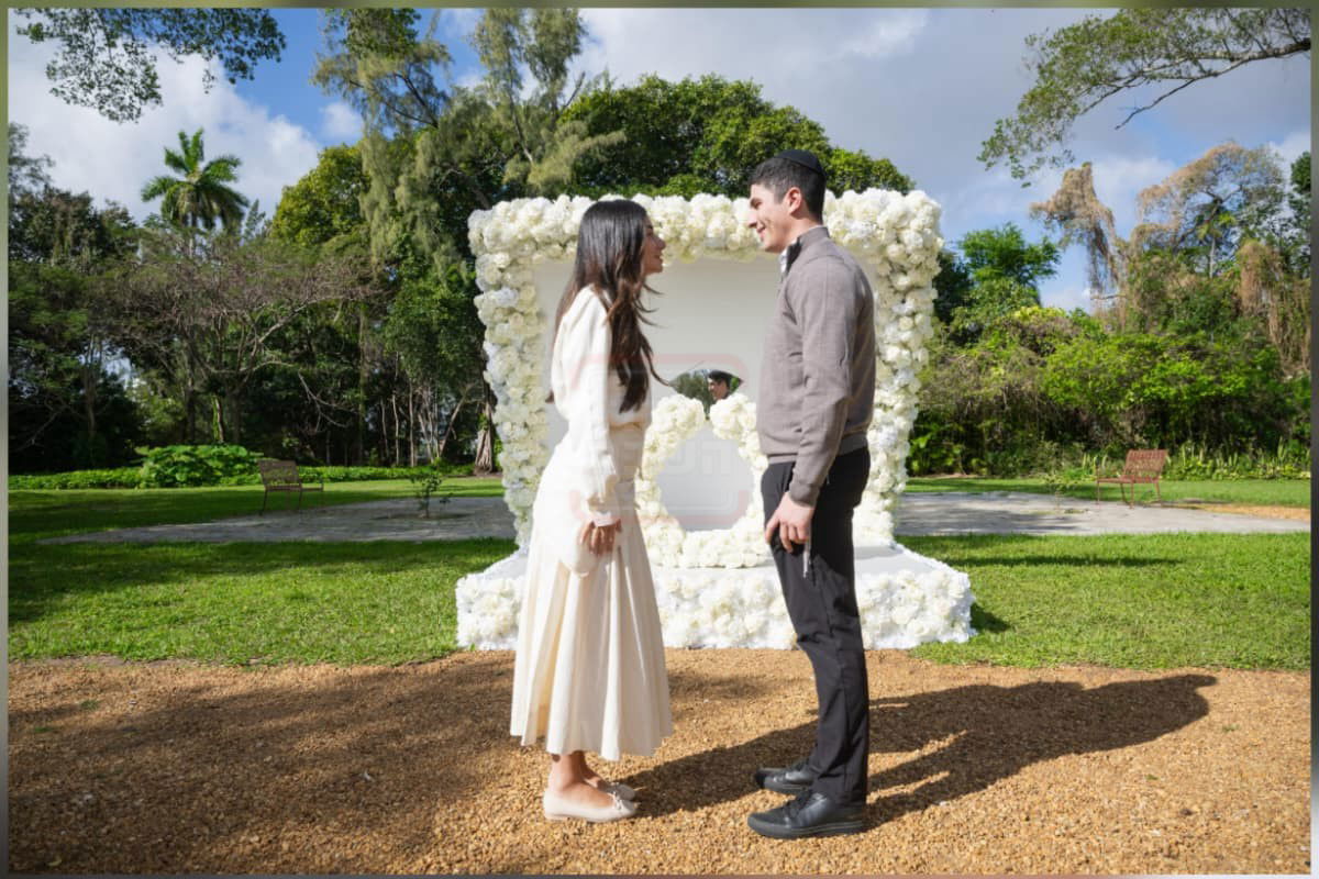 המסך שהביך את האדמו"ר | 'זופניק בכיכר' עם כל התמונות, הנייעס והחשיפות של השבוע