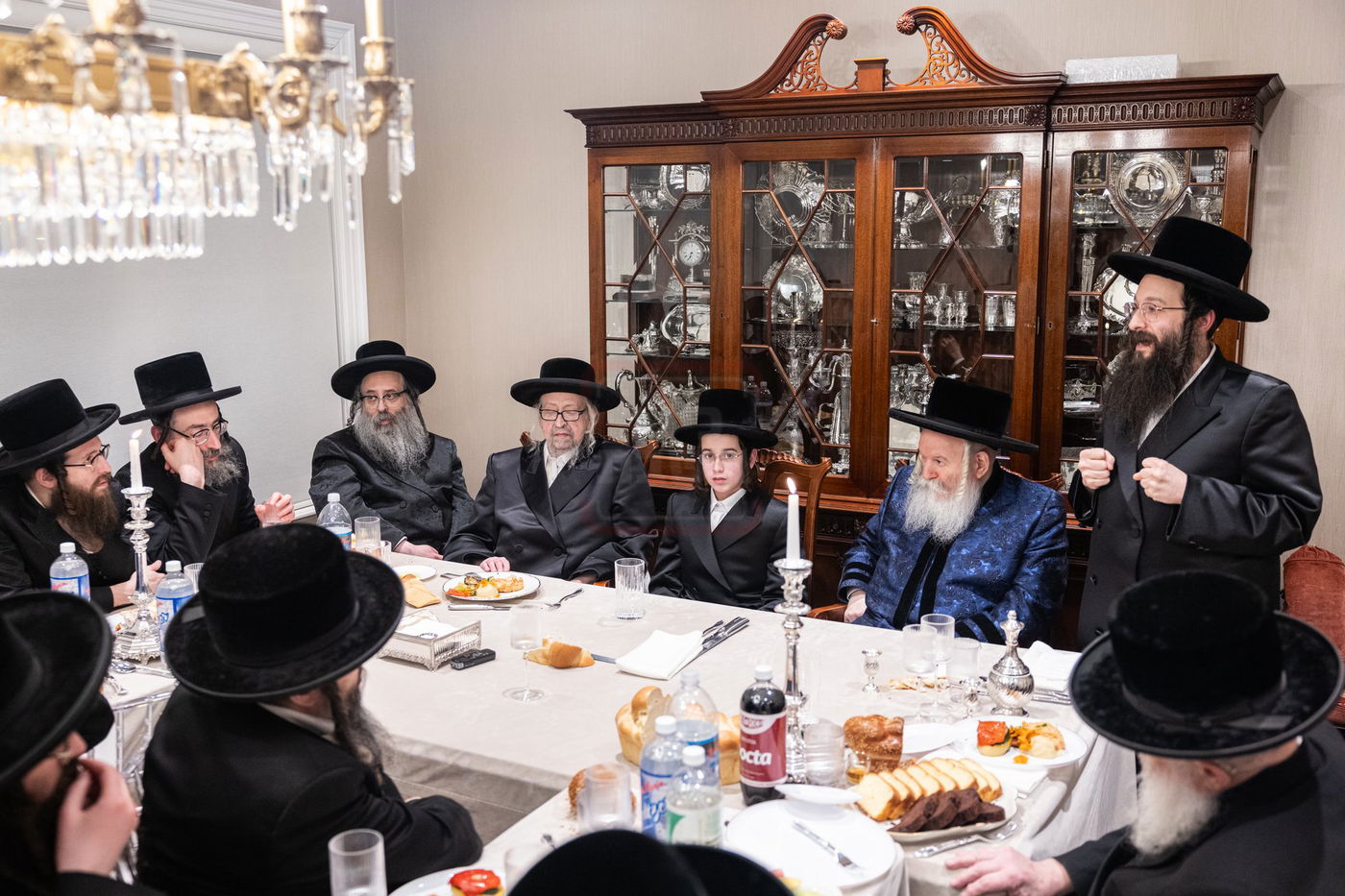 בר מצווה לנכד האדמו"ר מבאבוב