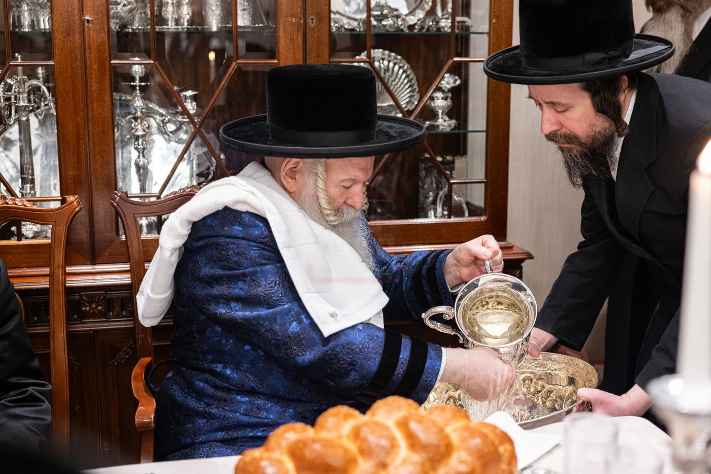 בר מצווה לנכד האדמו"ר מבאבוב