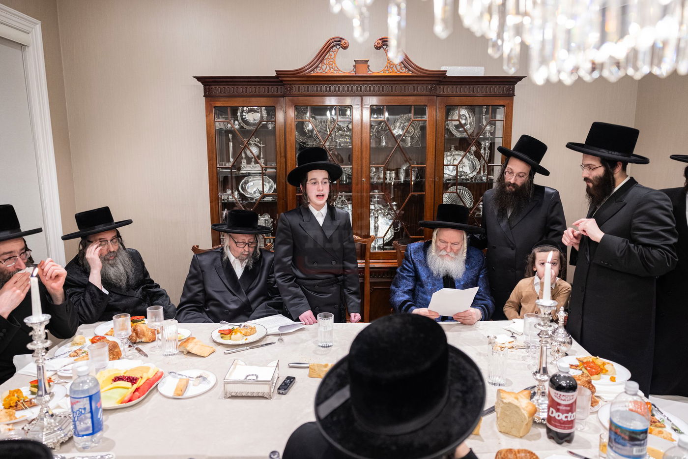 בר מצווה לנכד האדמו"ר מבאבוב