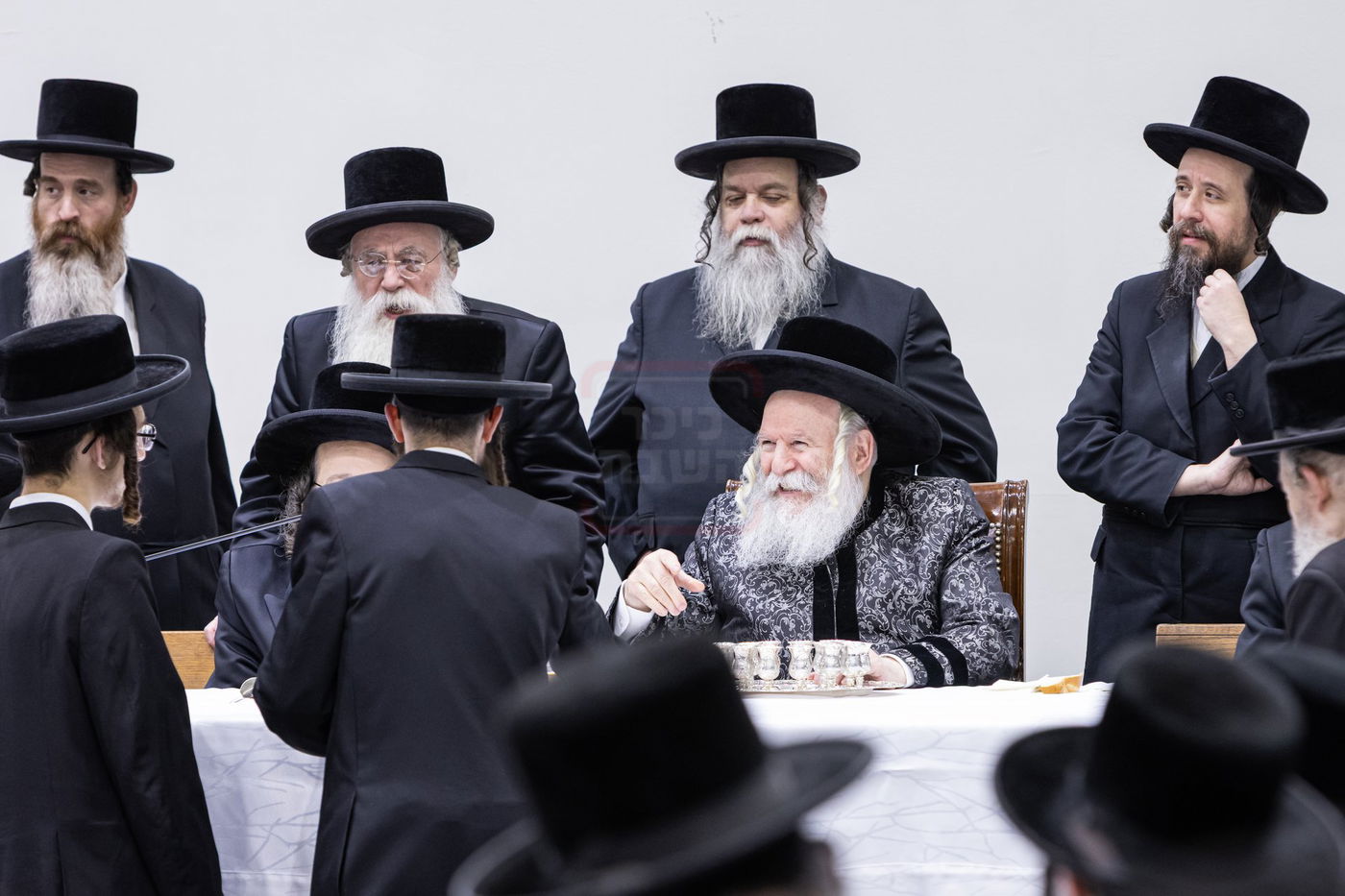 בר מצווה לנכד האדמו"ר מבאבוב