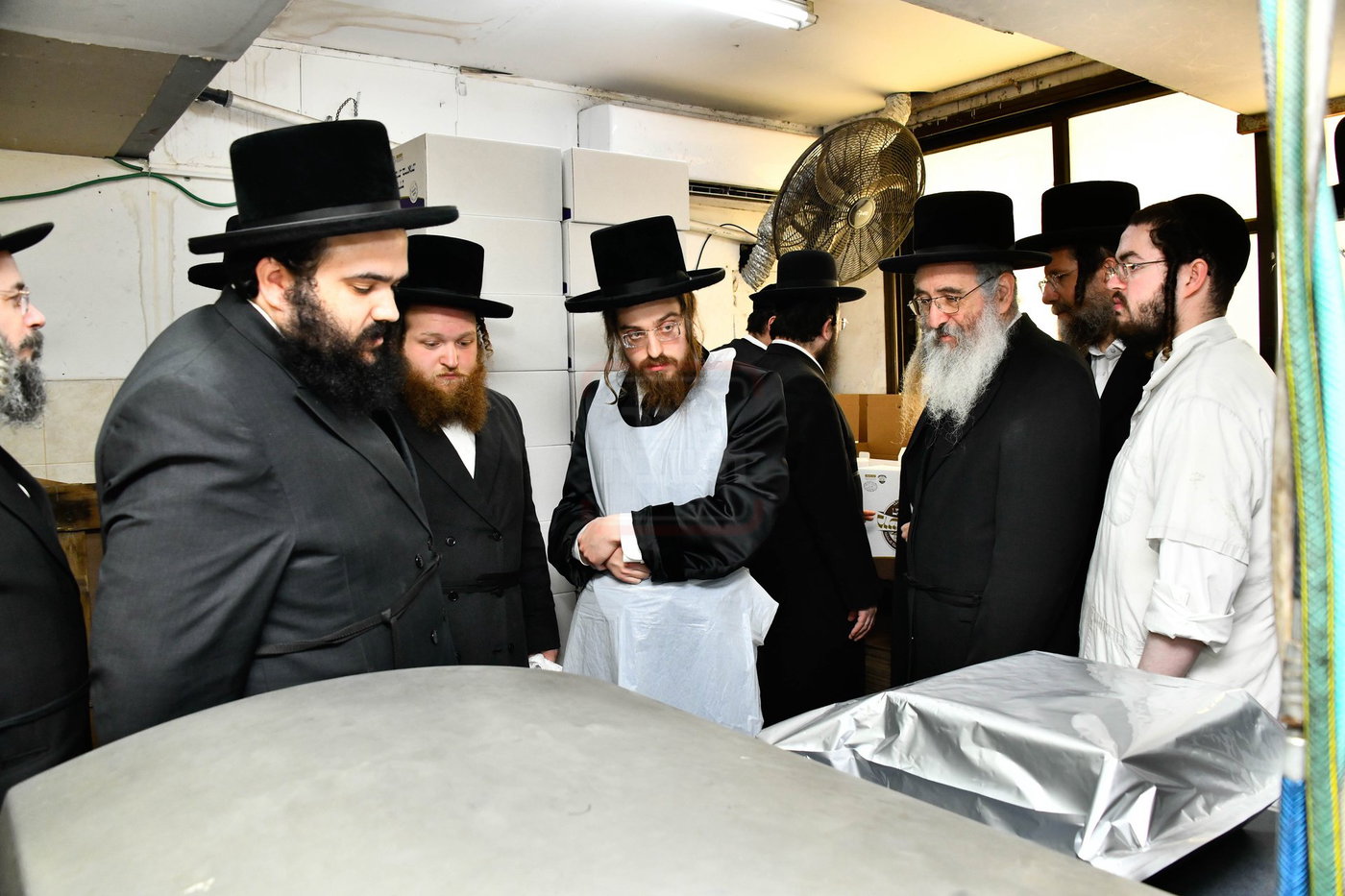 האדמו"ר מסאדיגורה באפיית המצות