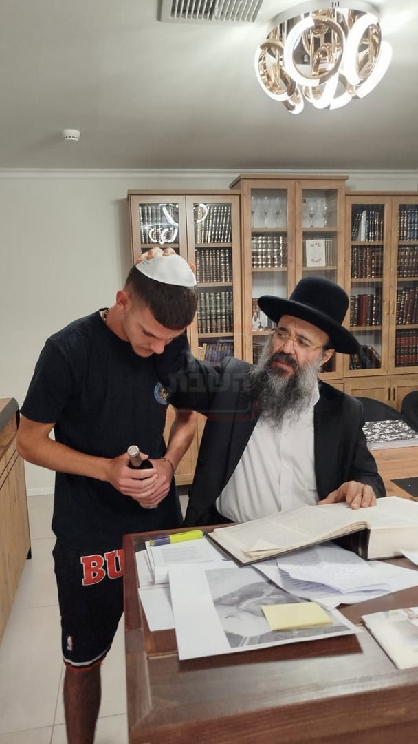 סערת הענק בעולם החזנות | 'זופניק בכיכר' עם כל התמונות, הנייעס והחשיפות של השבוע