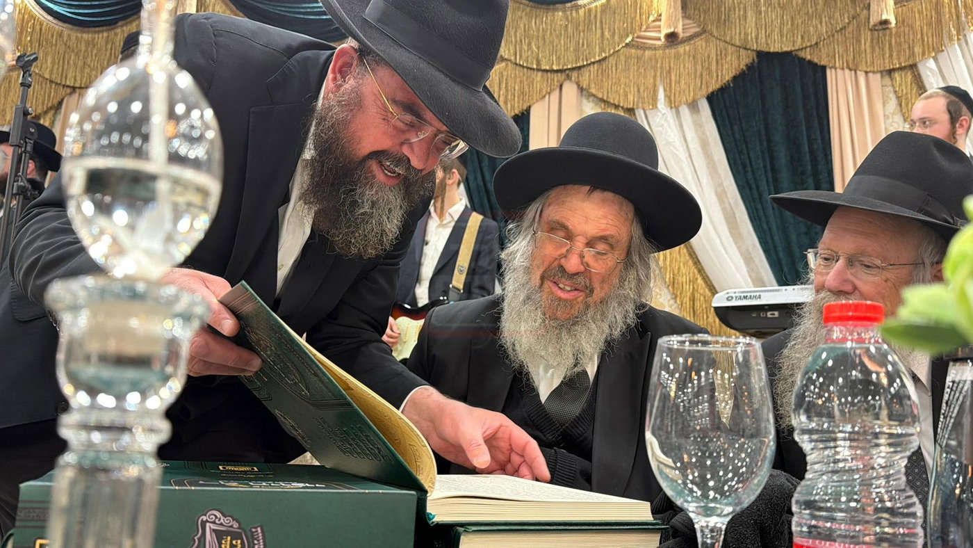 סערת הענק בעולם החזנות | 'זופניק בכיכר' עם כל התמונות, הנייעס והחשיפות של השבוע