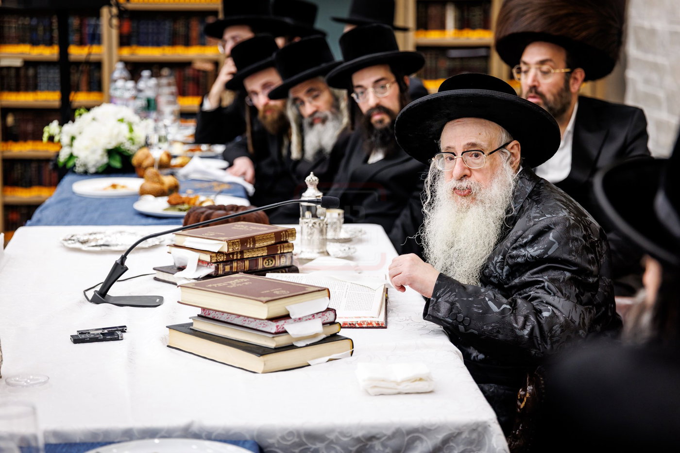 הכנסת ספר תורה בצאנז קלויזנבורג