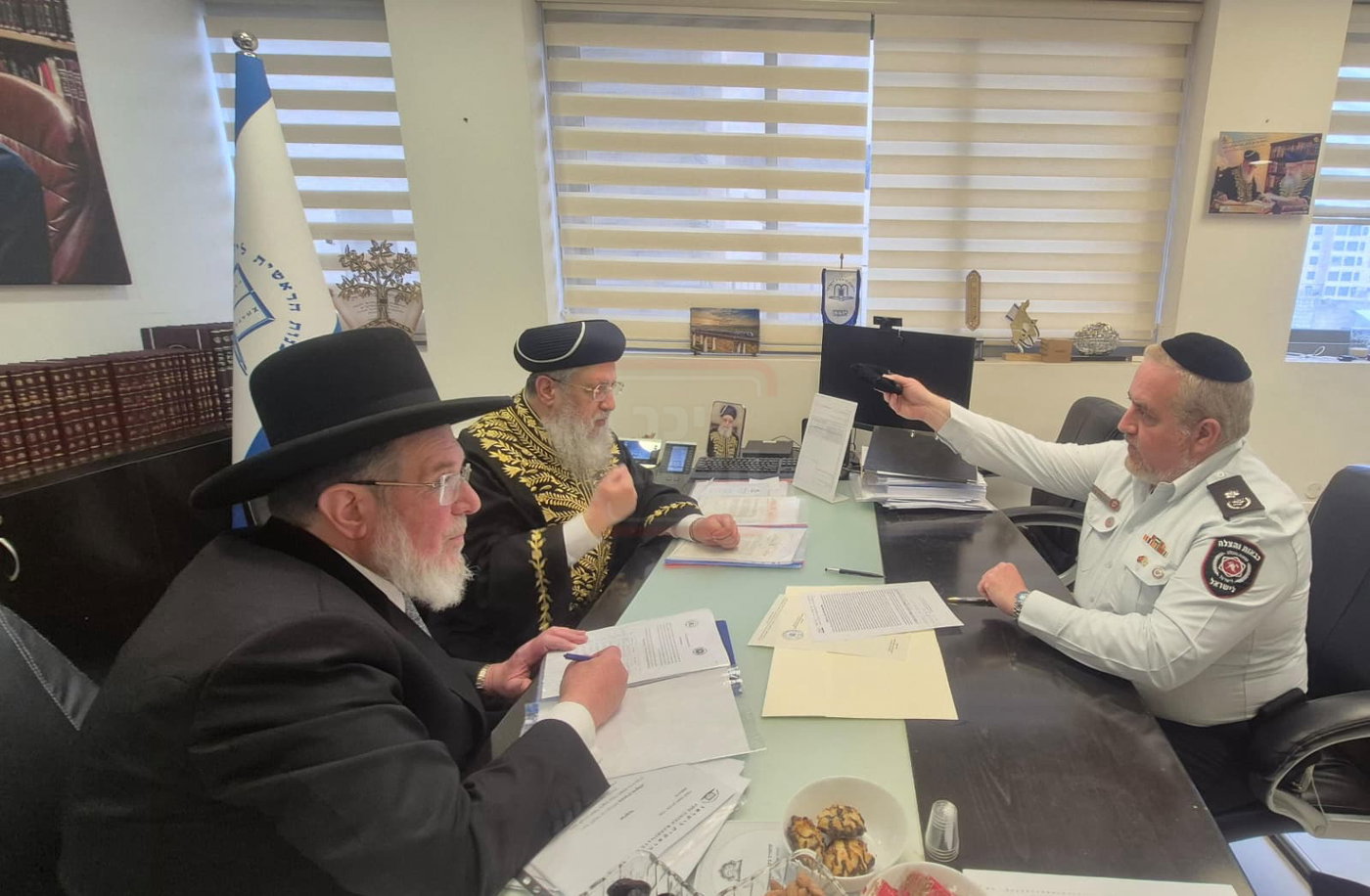 סערת הענק בעולם החזנות | 'זופניק בכיכר' עם כל התמונות, הנייעס והחשיפות של השבוע