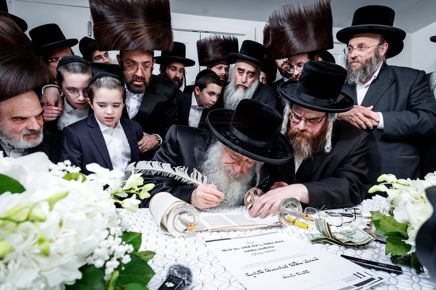 הכנסת ספר תורה בצאנז קלויזנבורג