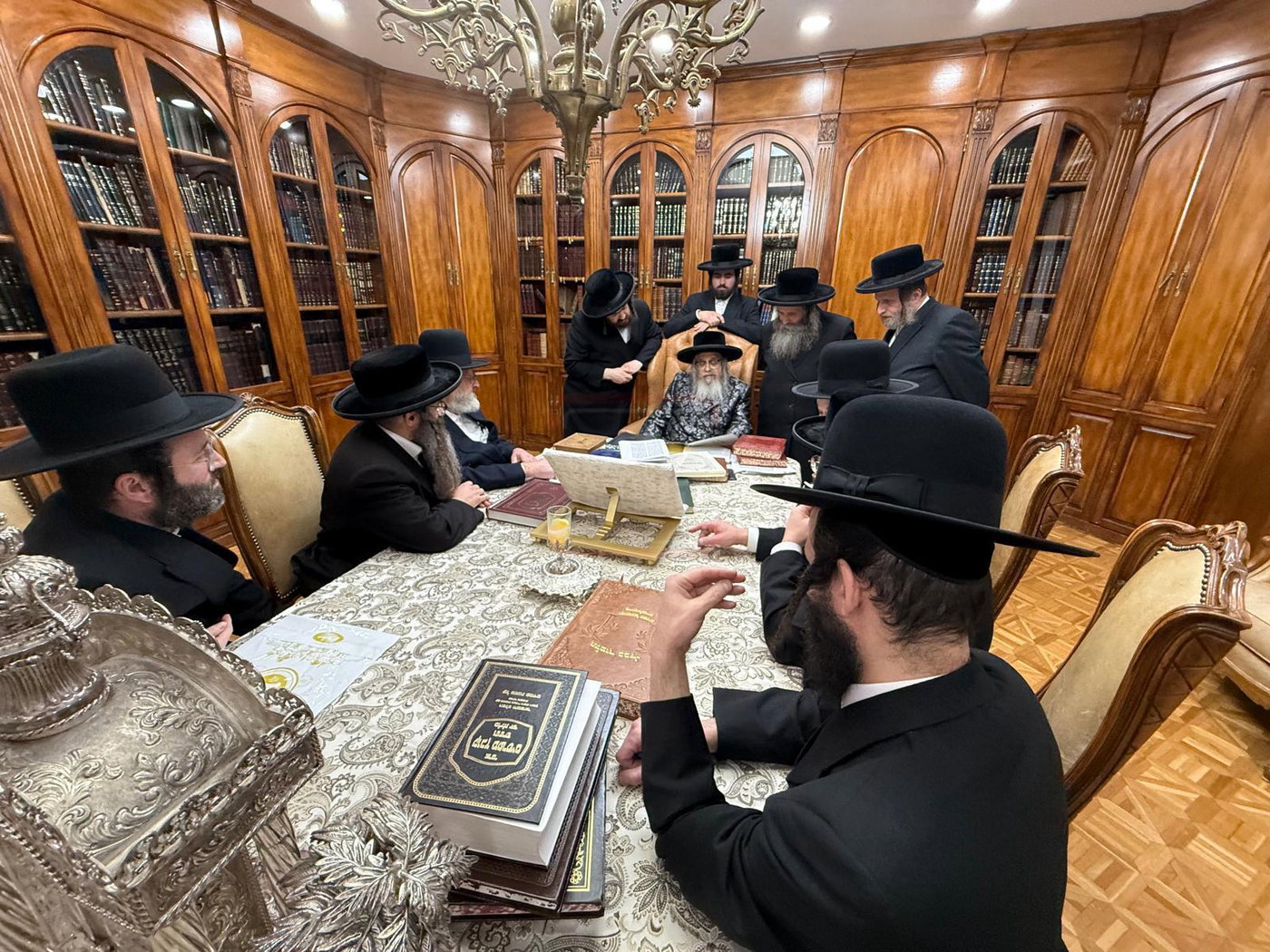 המעמד במעונו של האדמו"ר מסאטמר