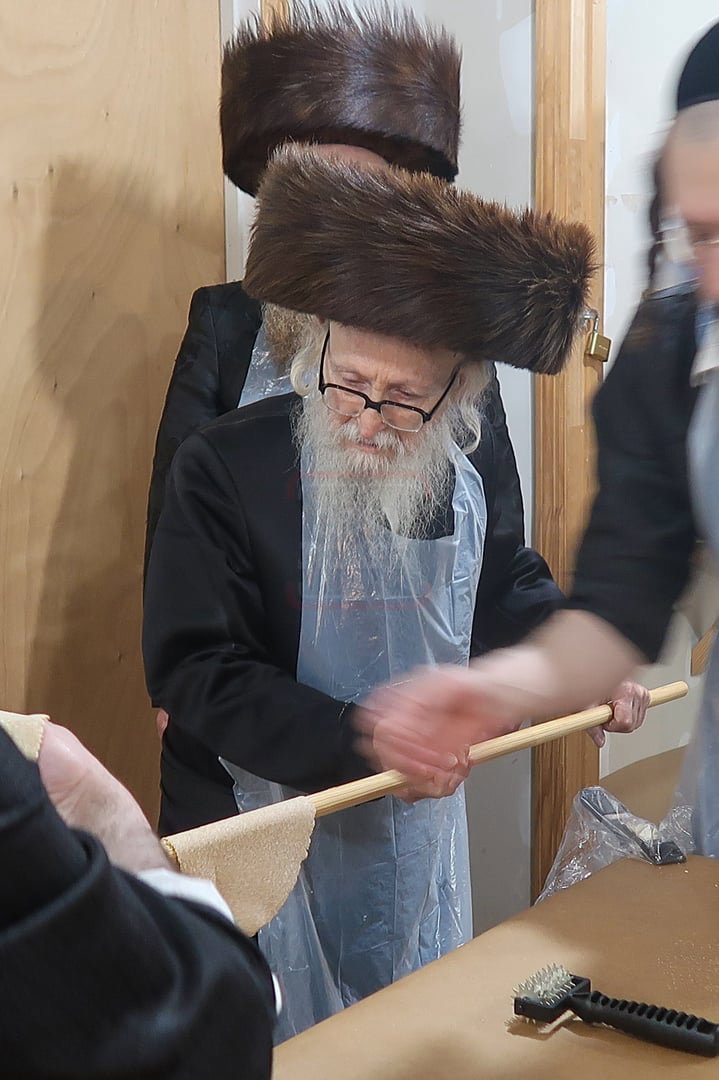 האדמו"ר מסערדאהעלי באפיית מצות מצווה