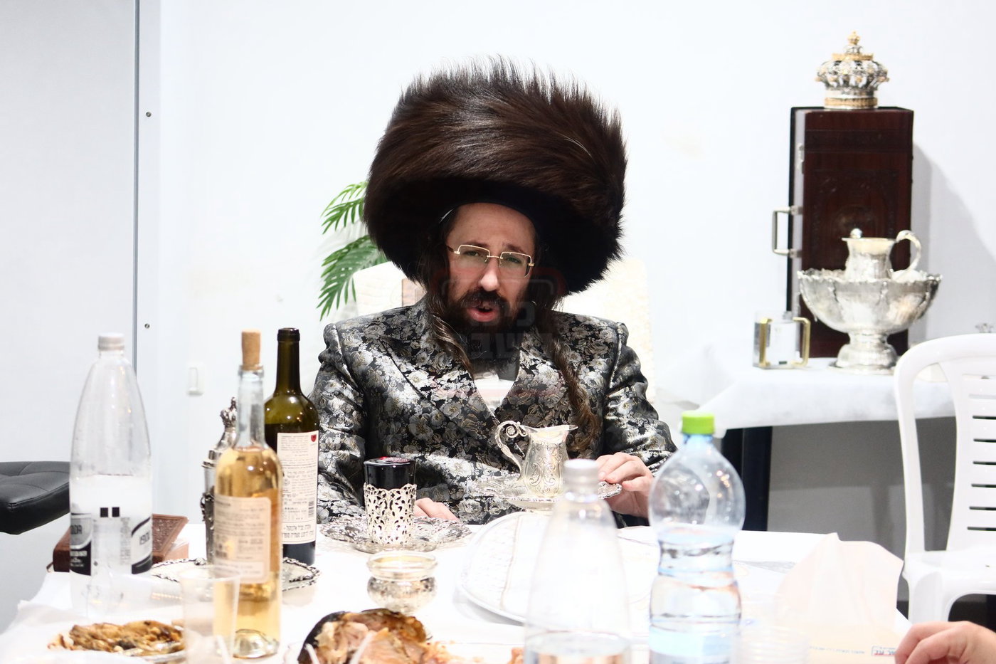 מוצ"ש חוה"מ פסח בחצה"ק מעזבוז