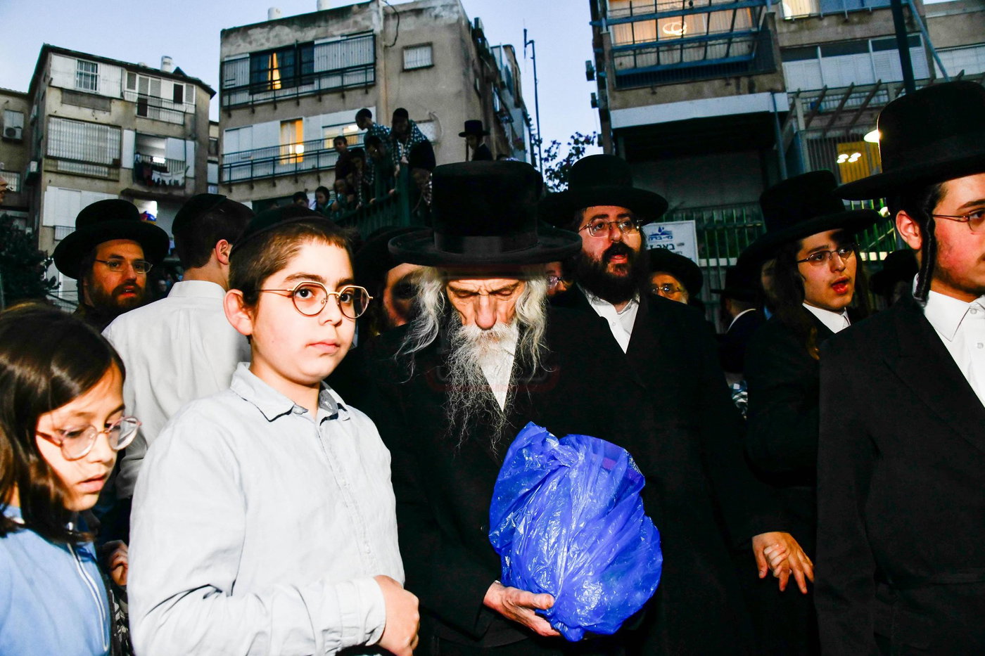 האדמו"ר מסטריקוב במים שלנו