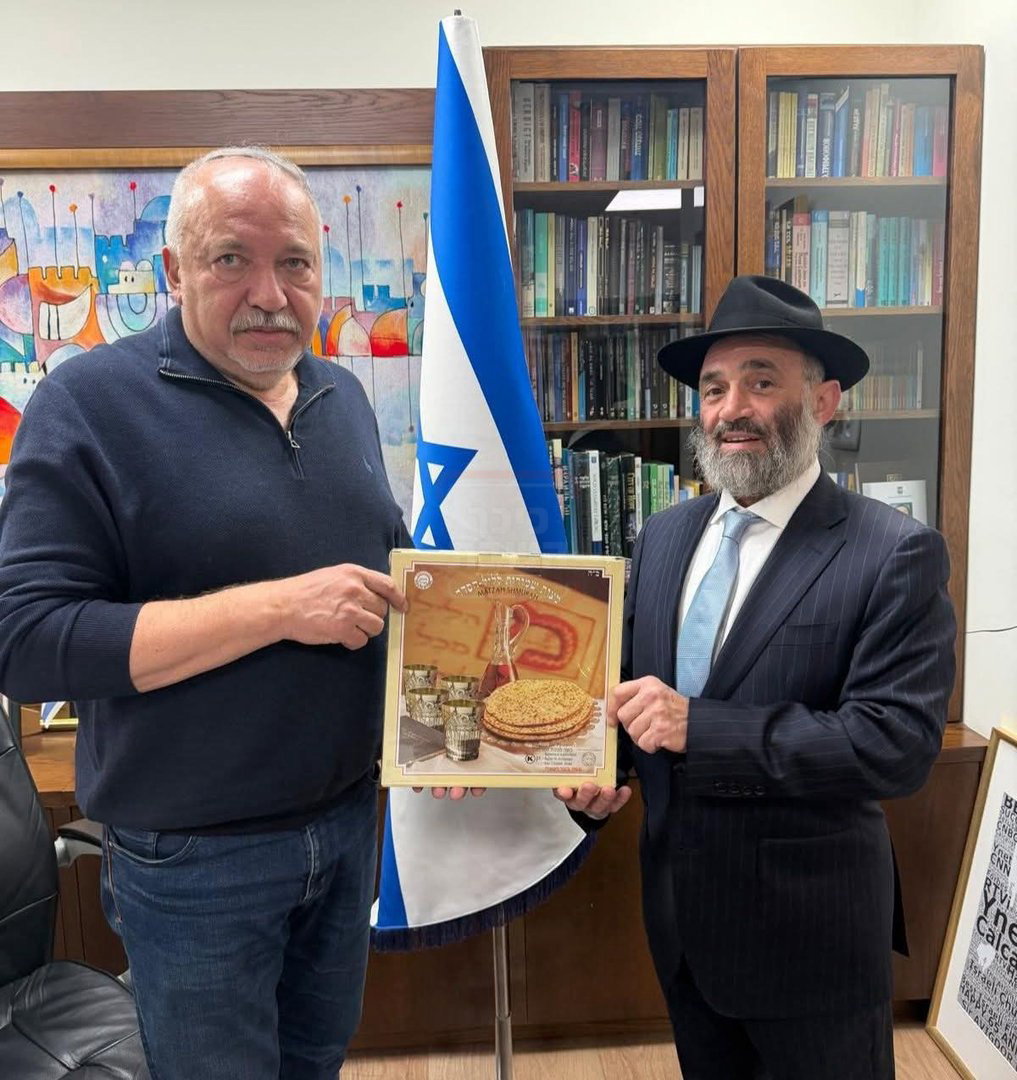 פסח ומימונה בצל המלחמה | 'זופניק בכיכר' עם כל התמונות, הנייעס והחשיפות של השבוע