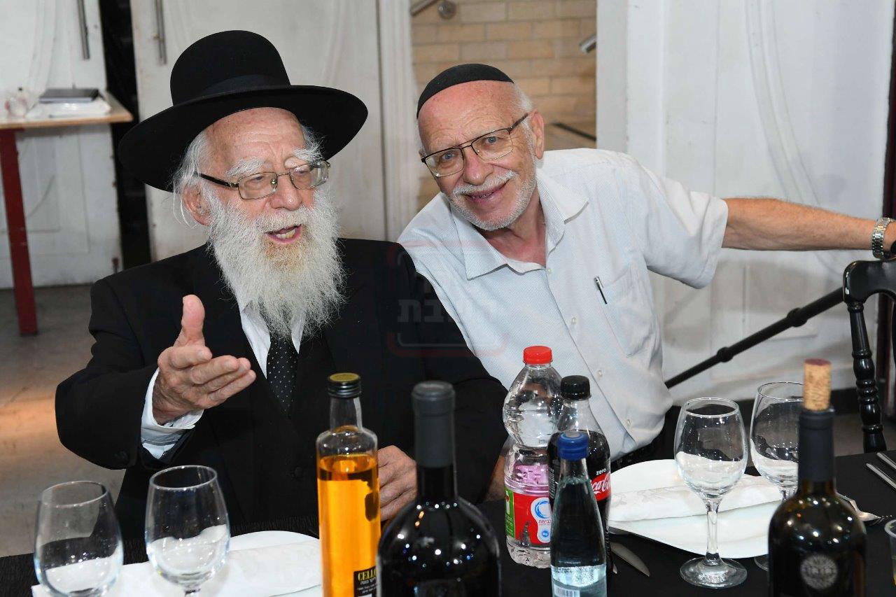 מראות חיי הגאון רבי אברהם אלטמן זצ"ל