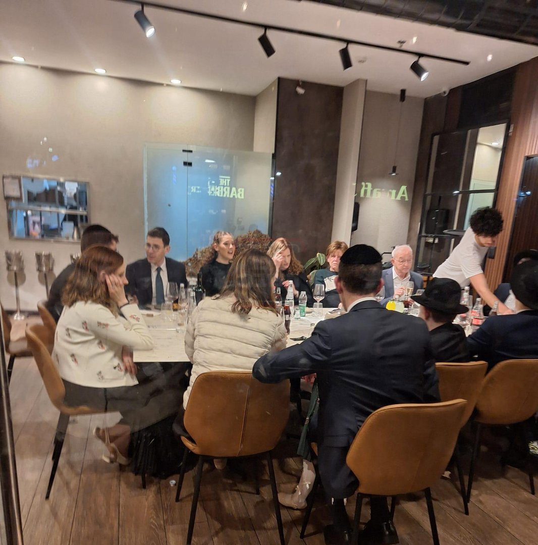 פסח ומימונה בצל המלחמה | 'זופניק בכיכר' עם כל התמונות, הנייעס והחשיפות של השבוע