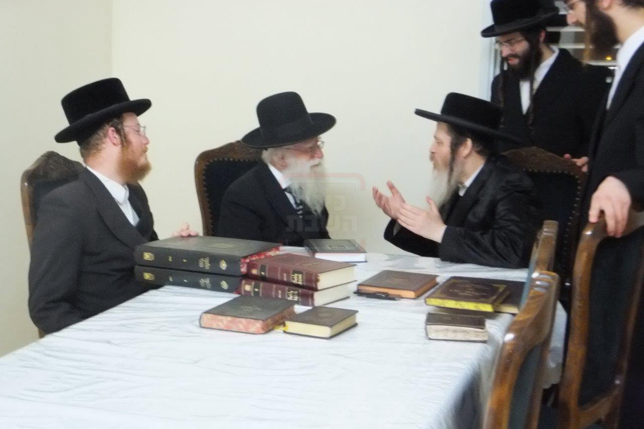 מראות חיי הגאון רבי אברהם אלטמן זצ"ל