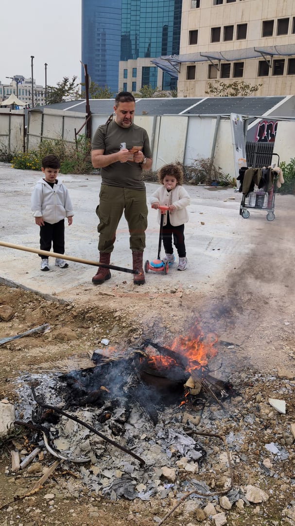 פסח ומימונה בצל המלחמה | 'זופניק בכיכר' עם כל התמונות, הנייעס והחשיפות של השבוע
