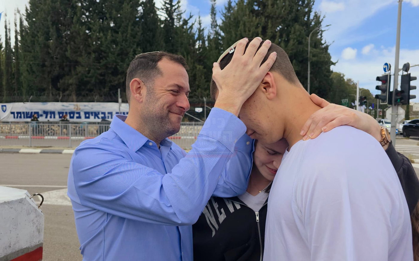 פסח ומימונה בצל המלחמה | 'זופניק בכיכר' עם כל התמונות, הנייעס והחשיפות של השבוע