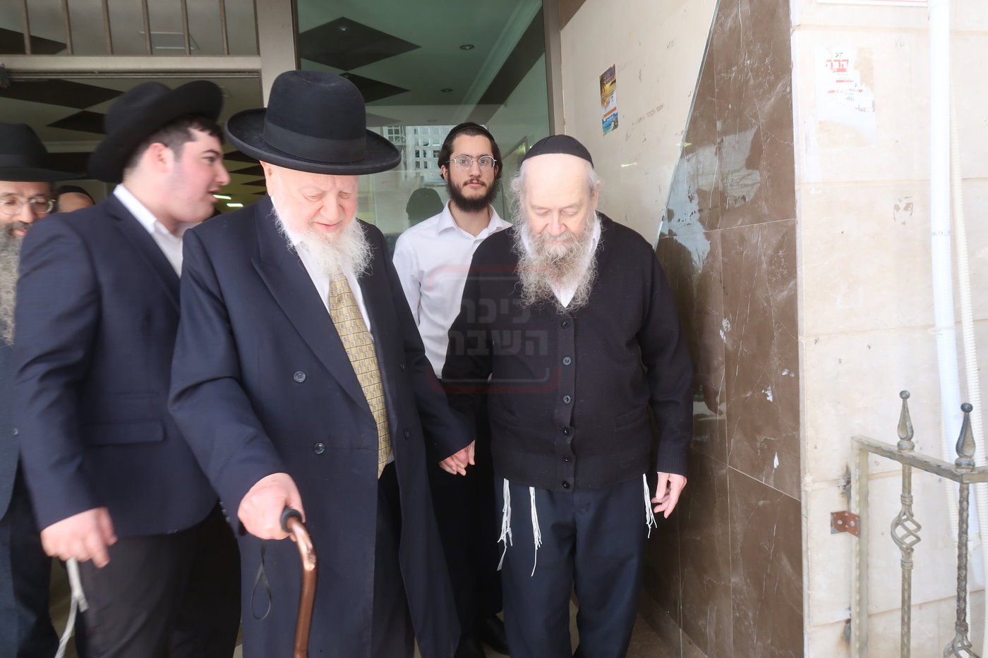 רבי עזרא בצרי בביקור חג אצל אחיו רבי דוד בצרי