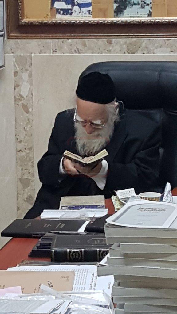 מראות חיי הגאון רבי אברהם אלטמן זצ"ל