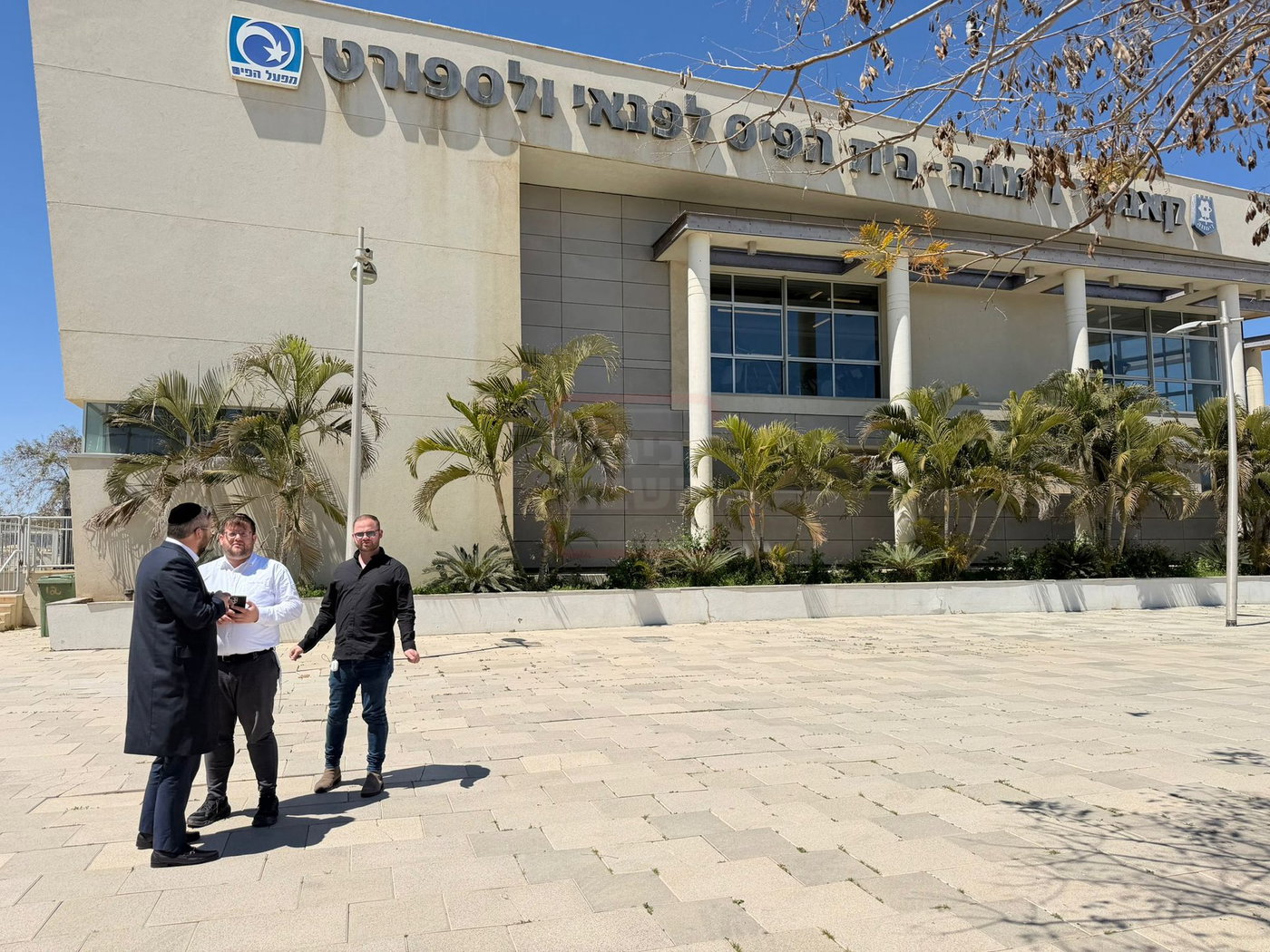 פסח ומימונה בצל המלחמה | 'זופניק בכיכר' עם כל התמונות, הנייעס והחשיפות של השבוע