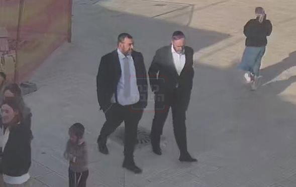 פסח ומימונה בצל המלחמה | 'זופניק בכיכר' עם כל התמונות, הנייעס והחשיפות של השבוע