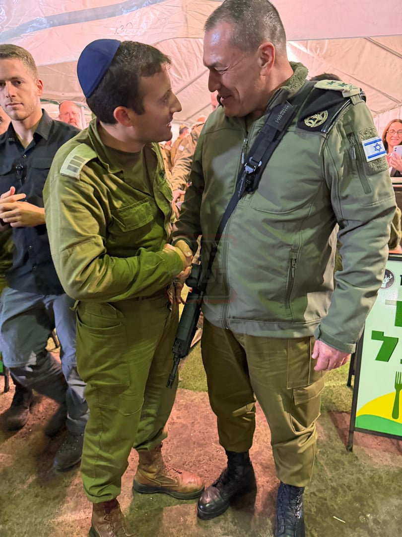 פסח ומימונה בצל המלחמה | 'זופניק בכיכר' עם כל התמונות, הנייעס והחשיפות של השבוע