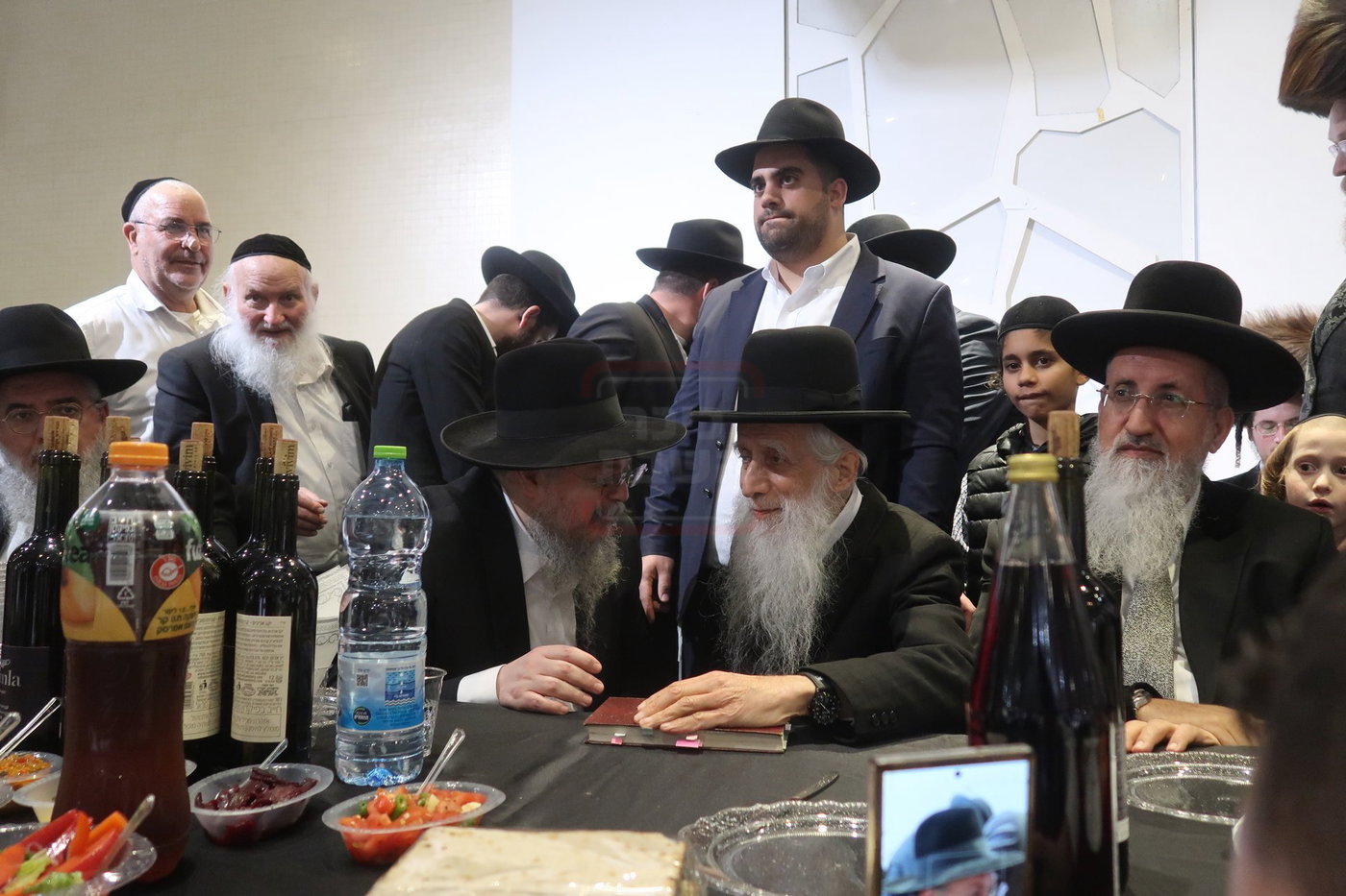 האדמו״ר רבי ישועה ורחמים אבוחצירא בהילולת אביו זצ"ל