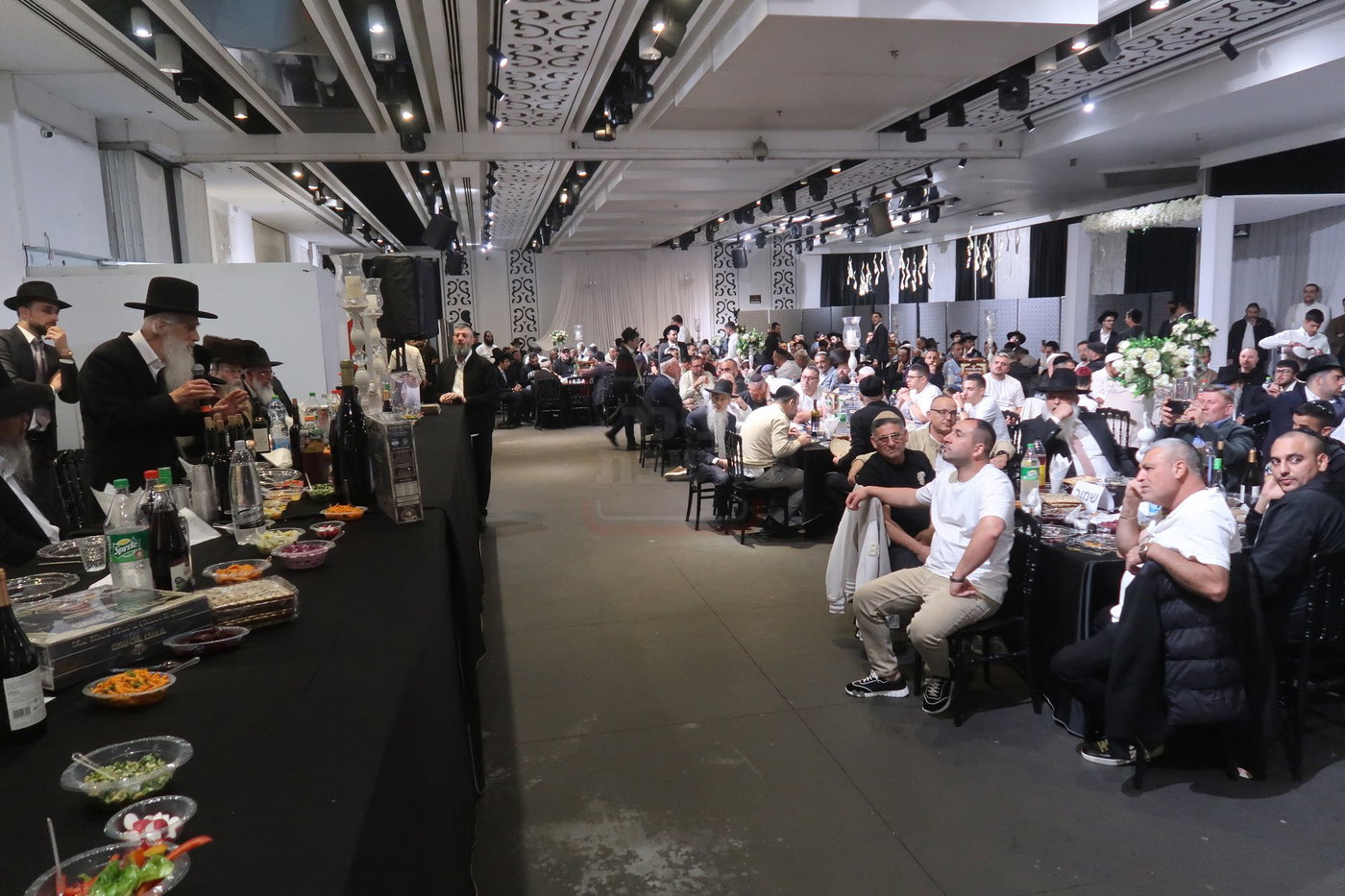 האדמו״ר רבי ישועה ורחמים אבוחצירא בהילולת אביו זצ"ל