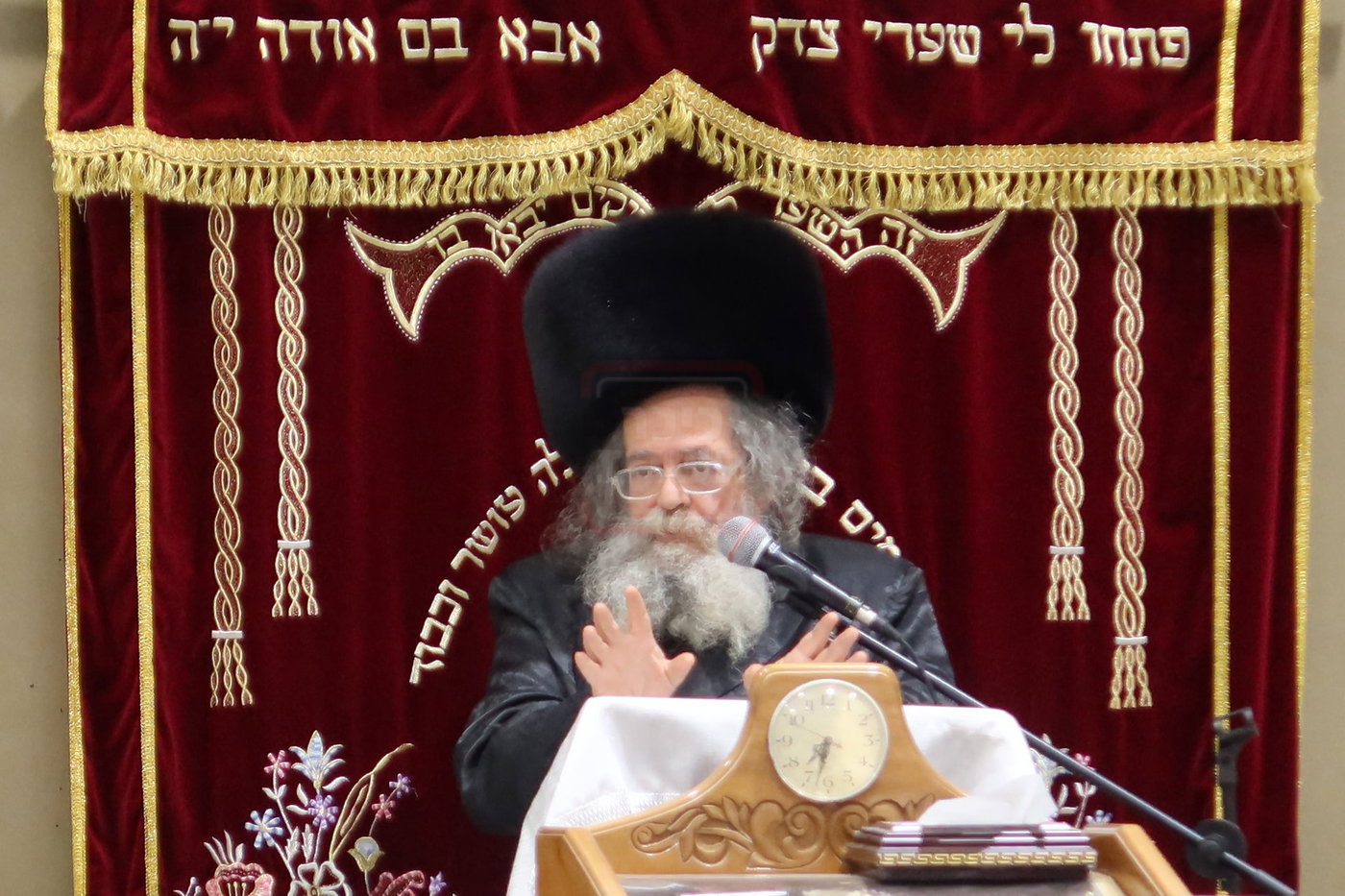 הגרי"ד אלתר בשיעור בחוה"מ פסח בזוטשקא