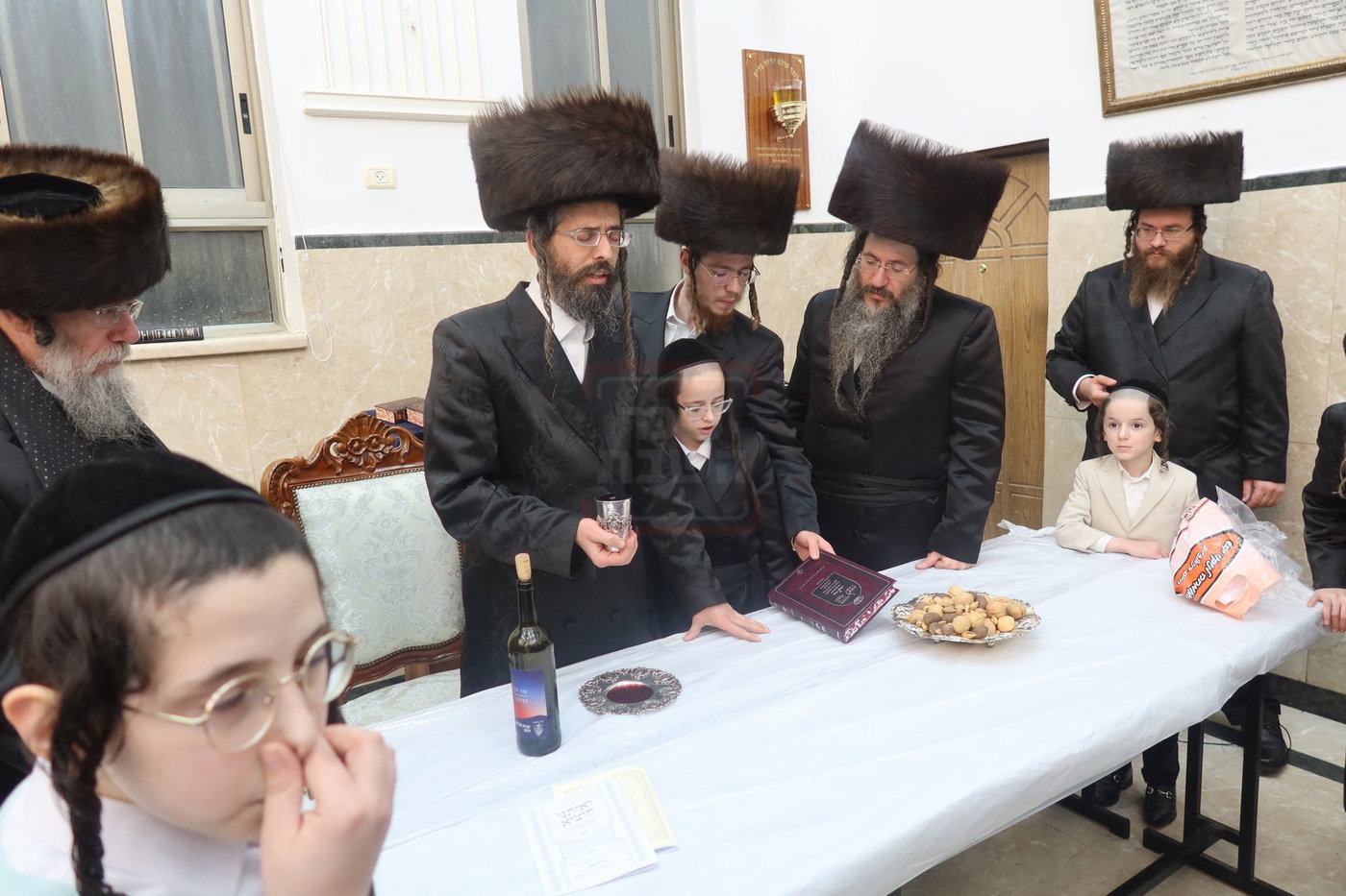 חג הפסח בחצה"ק זוועיהיל