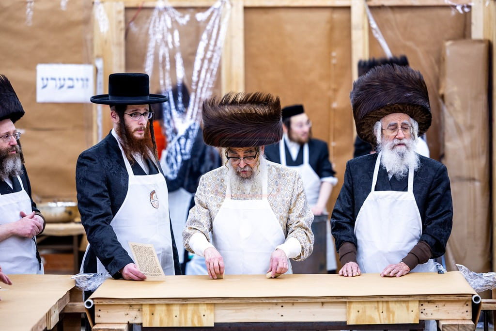 האדמו"ר מסאטמר באפיית מצות מצווה