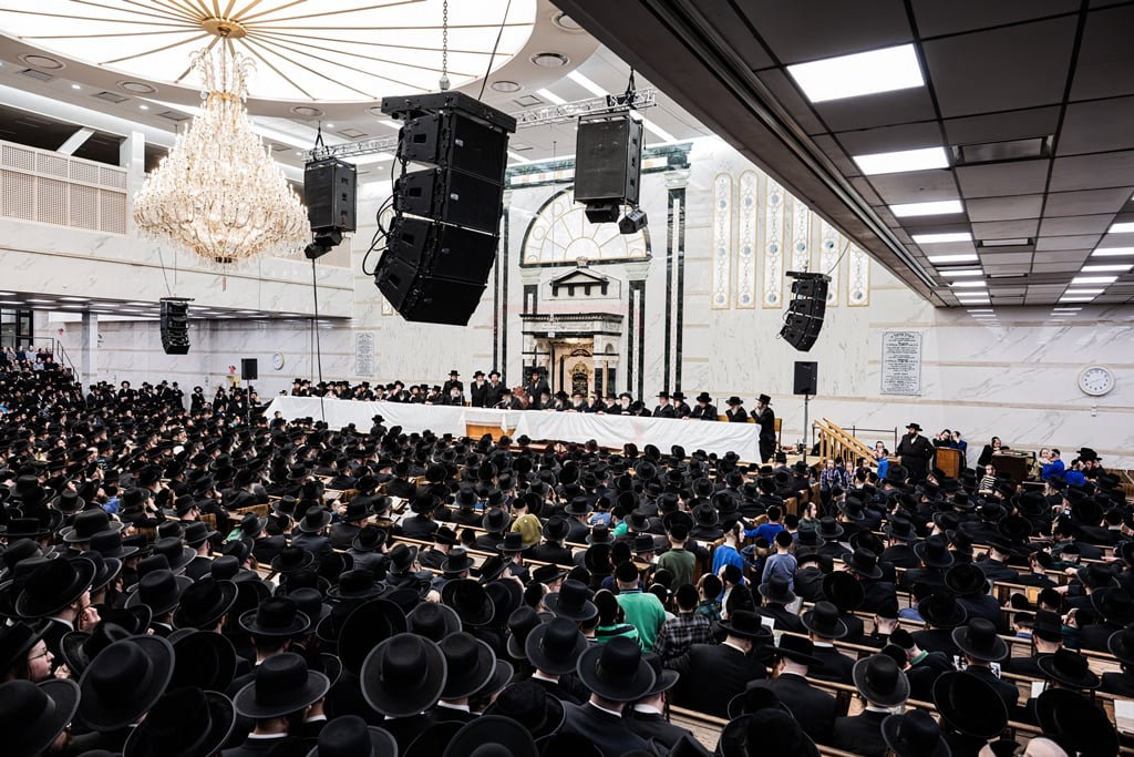 האדמו"ר מסאטמר בשאיבת מים שלנו